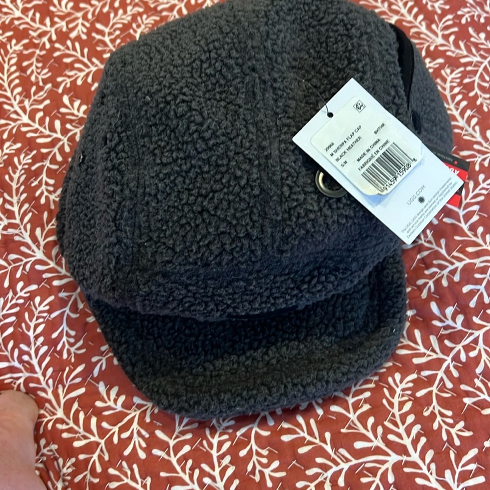UGG Sherpa Flap Cap